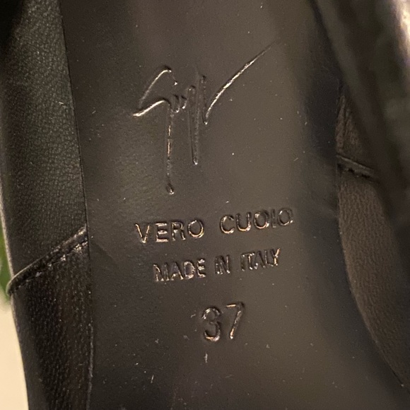 Giuseppe Zanotti leather ankle boots. Gently used. Size 7 fits like 6 - Picture 3 of 8